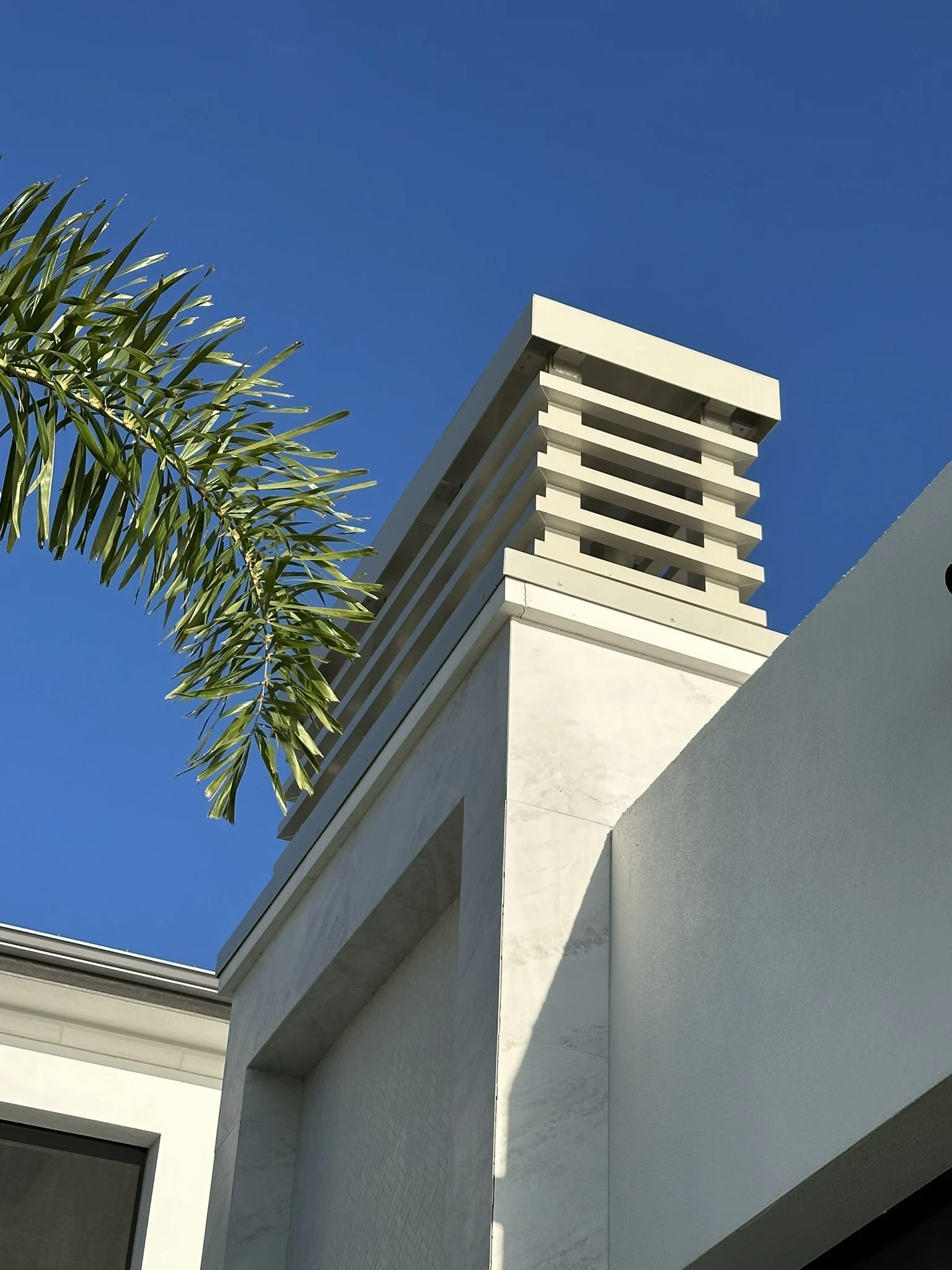 Chimney Cap (1) Welded aluminum chimney cap